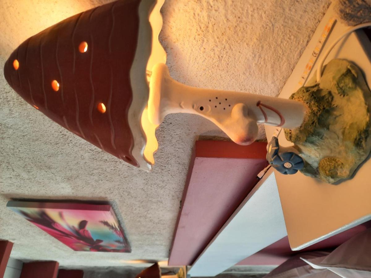 เลชัปเป เทรมูสซ็องต์ Bed & Breakfast Saint-Barthelemy-de-Vals ภายนอก รูปภาพ
